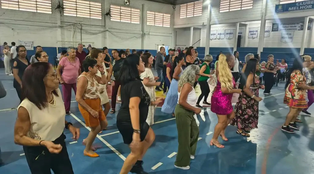 mongagua-celebra-dia-internacional-do-idoso-com-baile-da-saudade